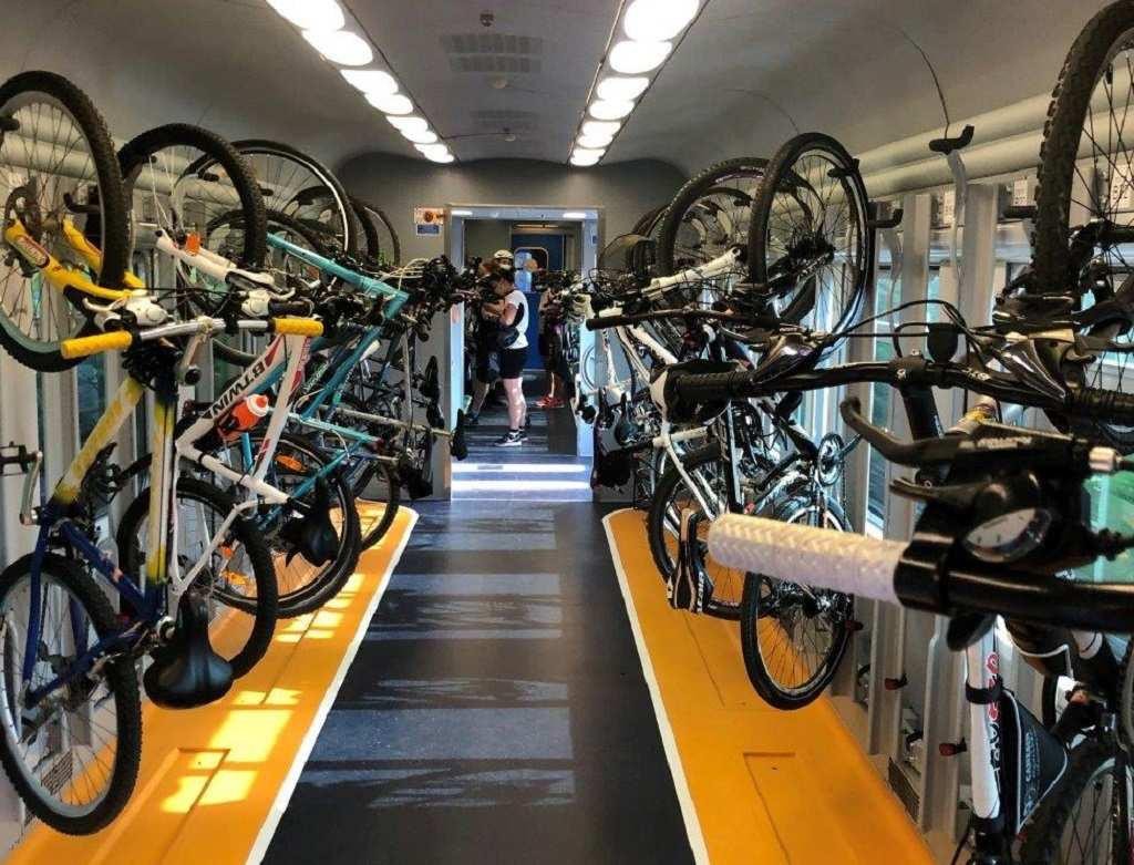 Carrozza per il trasporto delle biciclette in treno da Venzone a Tarvisio